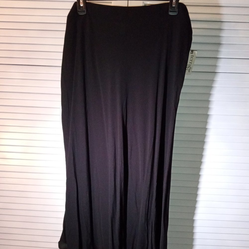 NWT Black Midi Slip Skirt 1X